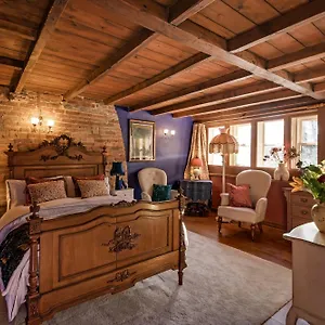 Unique Grade II Hidden Gem, Log Burner & Parking Holmfirth